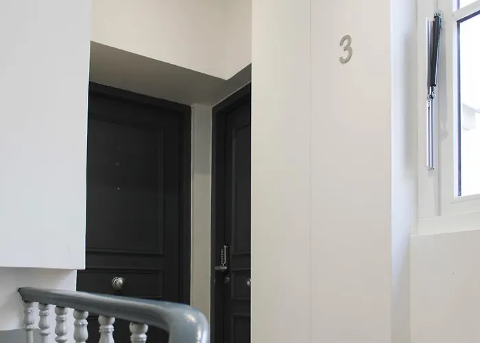 Cozy Duplex In The Heart Of The Marais 3rd
