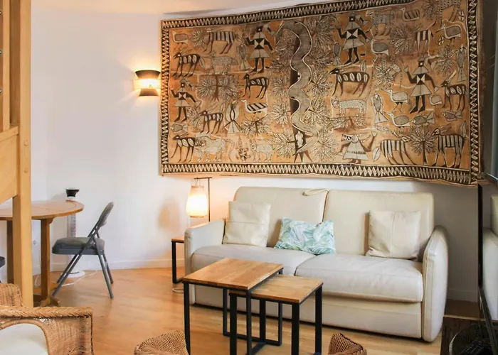 Cozy Duplex In The Heart Of The Marais 3rd